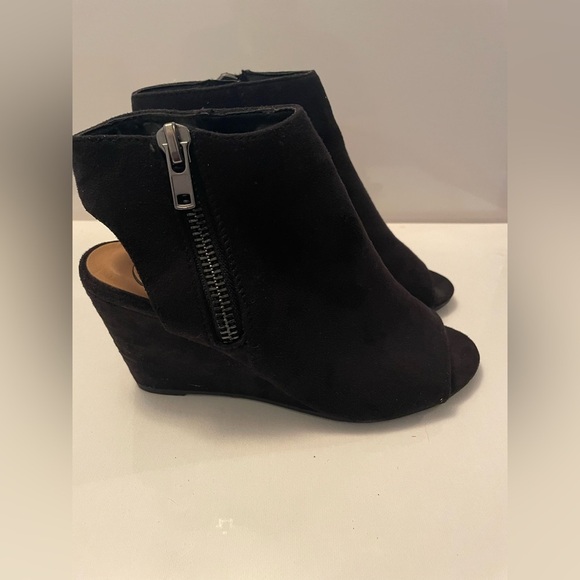 Shoes - Black Wedge Ankle Boots